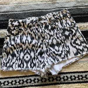 ✨3/$15 Dollhouse High Waisted Shorts